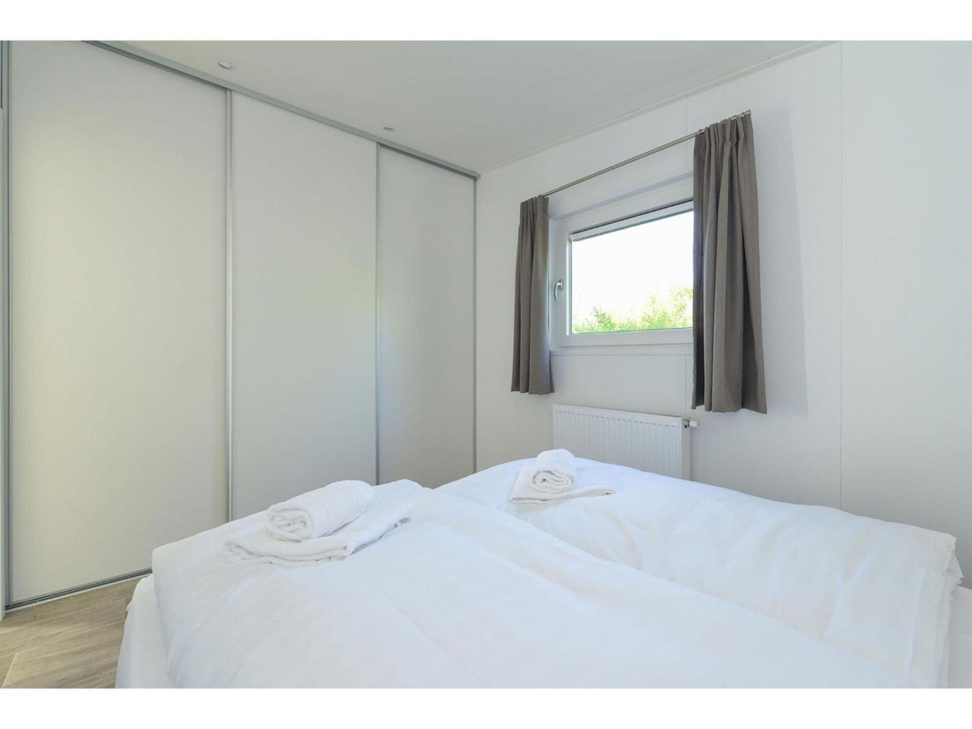 Brand New Chalets At 10 Minutes From The Oosterschelde Heinkenszand 外观 照片